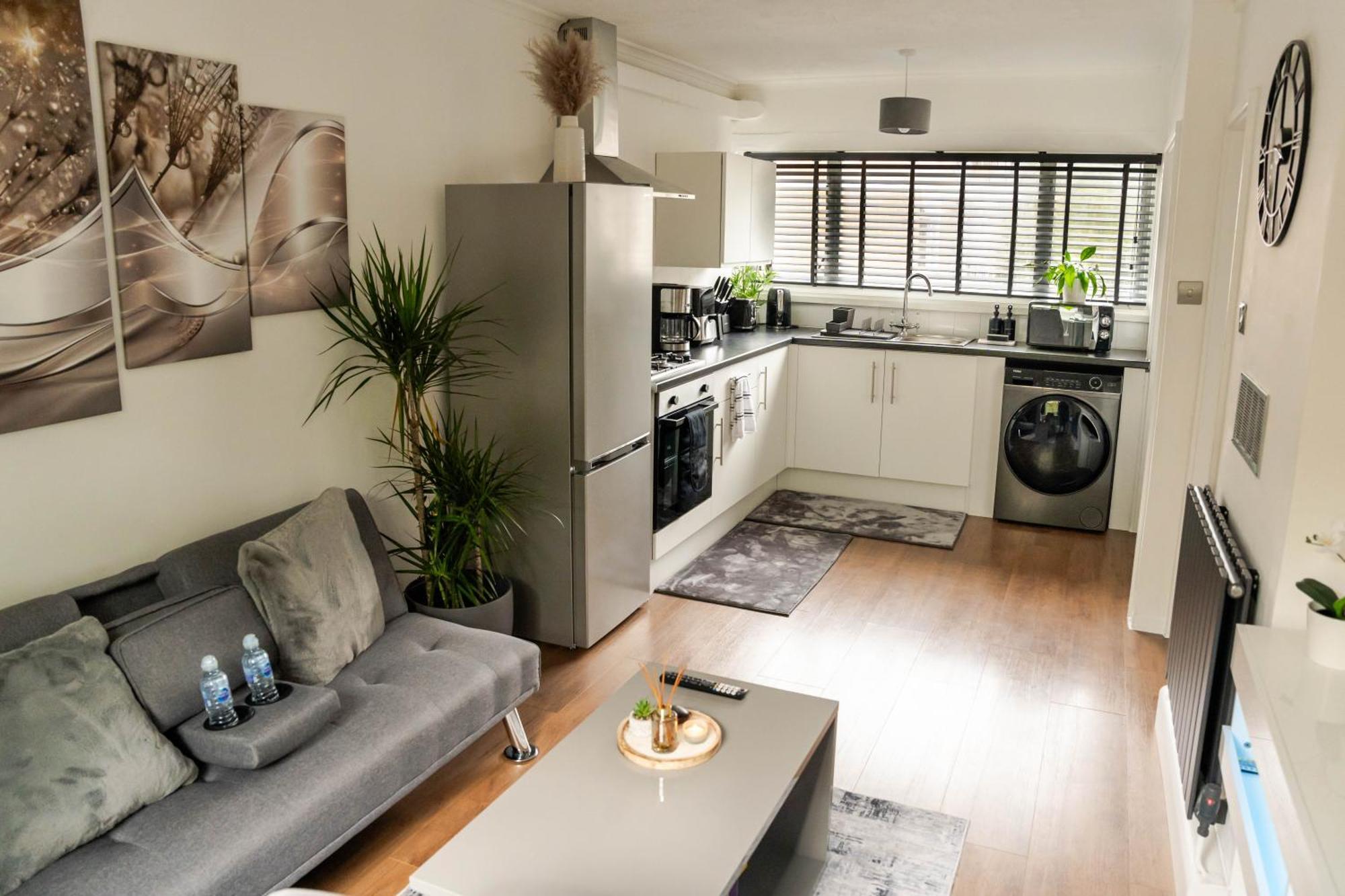 Modern 1 Bed In Greenwich - Wifi - Netflix And Stations Nearby Londen
